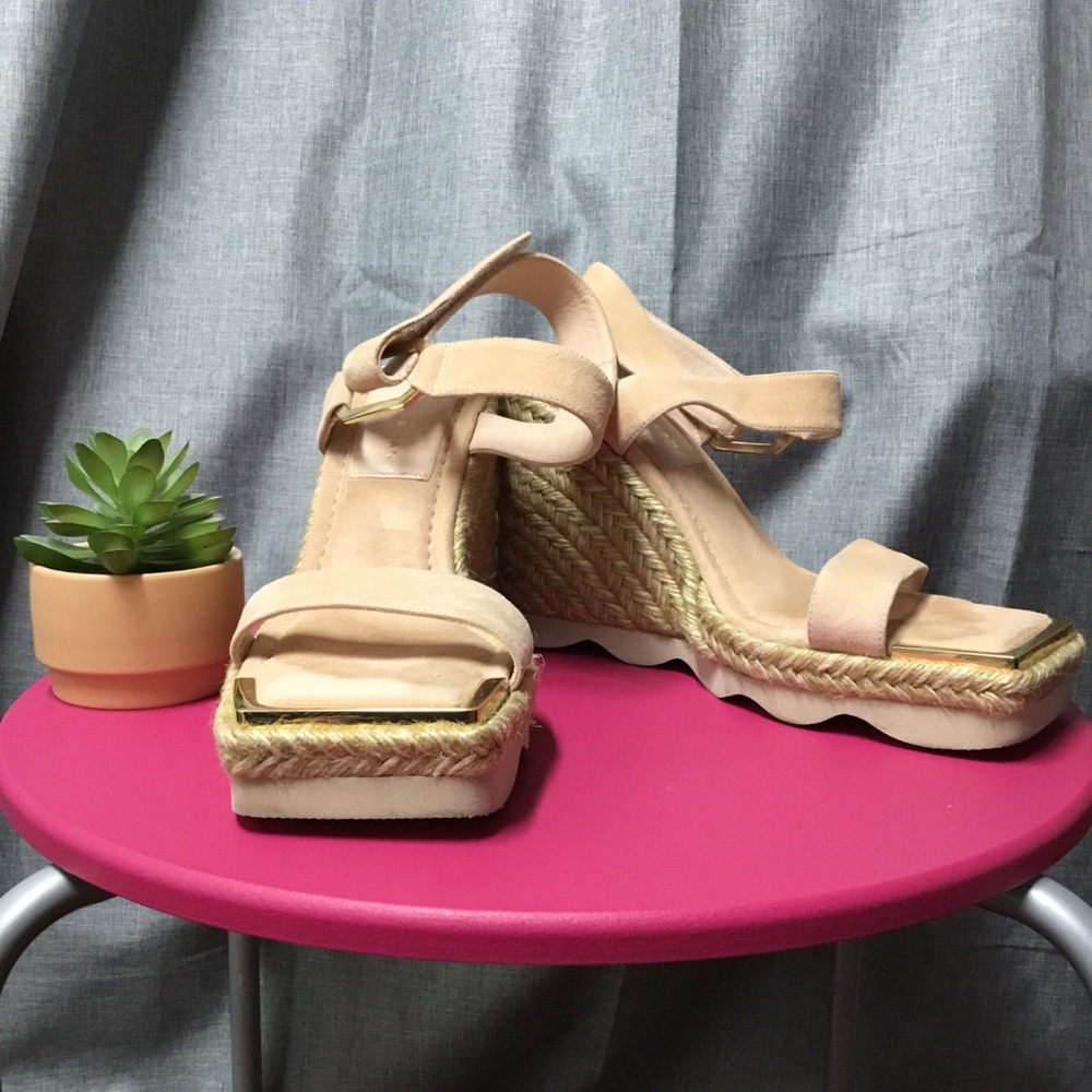 Good American Wedges